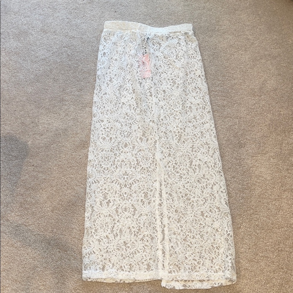 Boho Lace Maxi Skirt in White. Size Medium Micas NWT